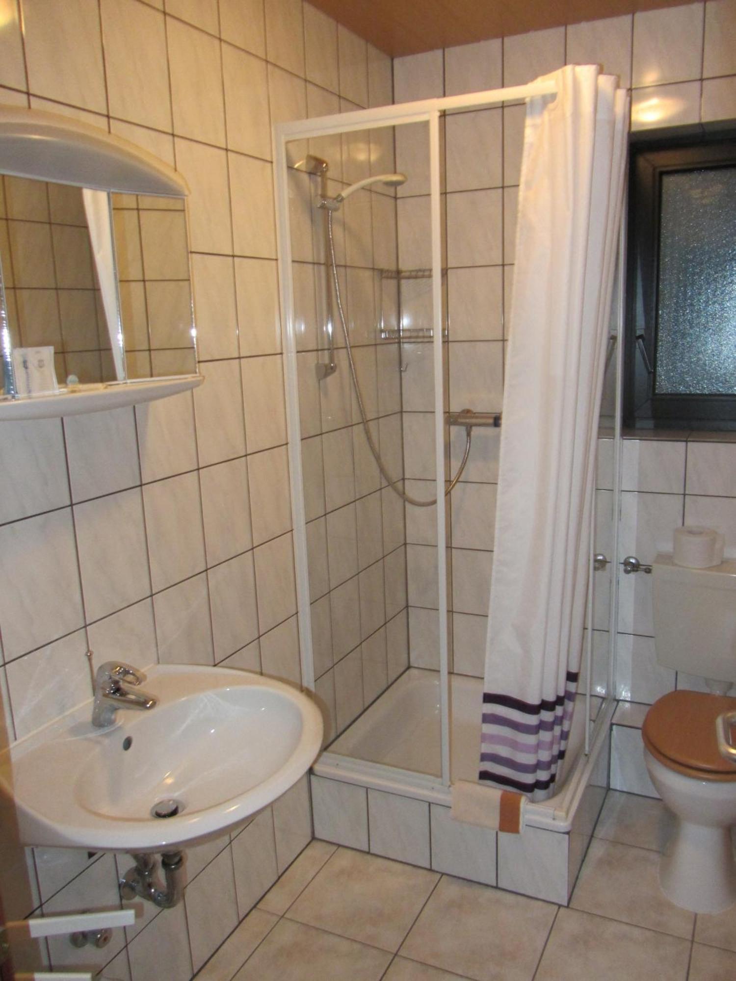 Hotel Finkenberg بلانكينهييم الغرفة الصورة